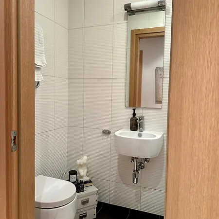 Cute Flat In The Heart Of The Apartment *