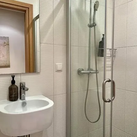 Cute Flat In The Heart Of The Apartment